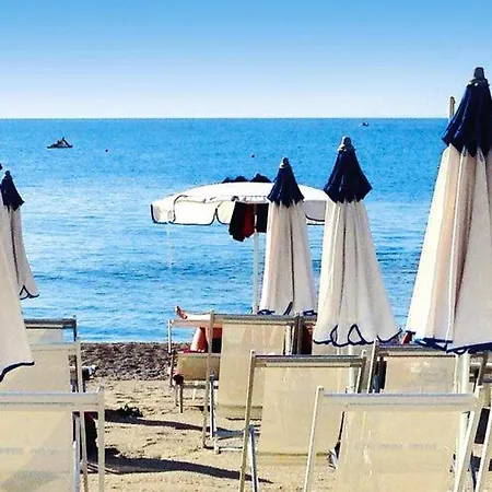 In With Garden * Pietra Ligure