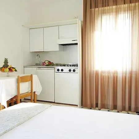Appartement In With Garden Pietra Ligure